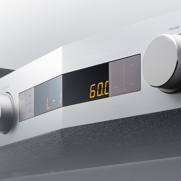 TAD Reference C600 PreAmplifier