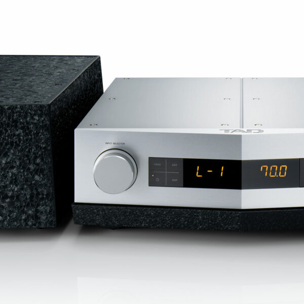 TAD Labs C700 Reference PreAmplifier