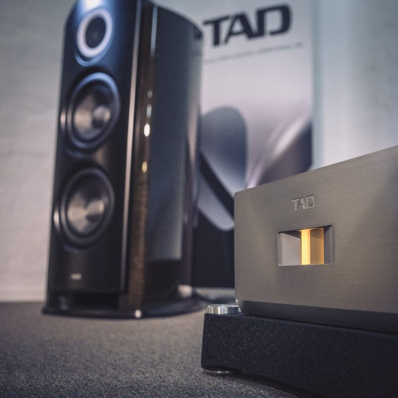 TAD Reference R1TX & M700S // HiFi Galerie