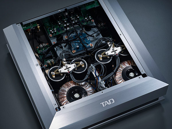 TAD M1000TX Inside view